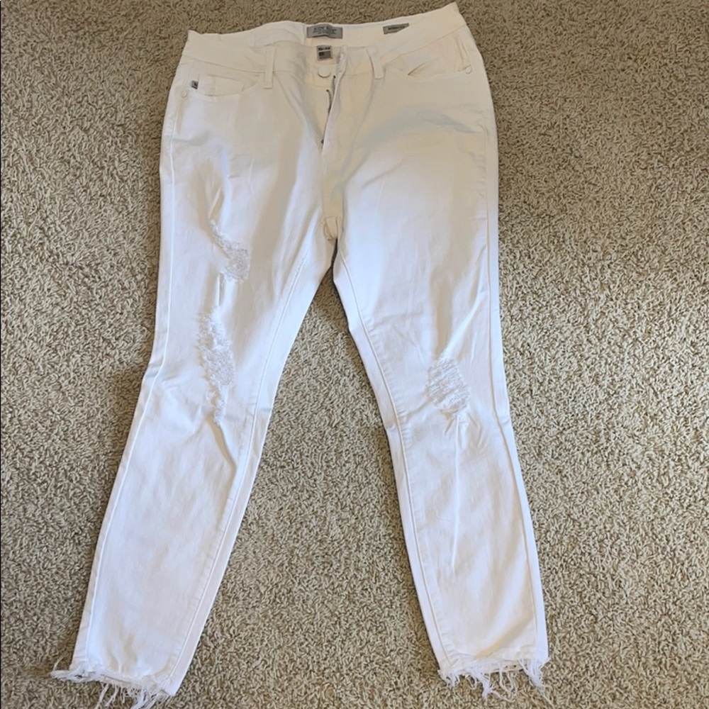 Never worn Judy Blue jeans!